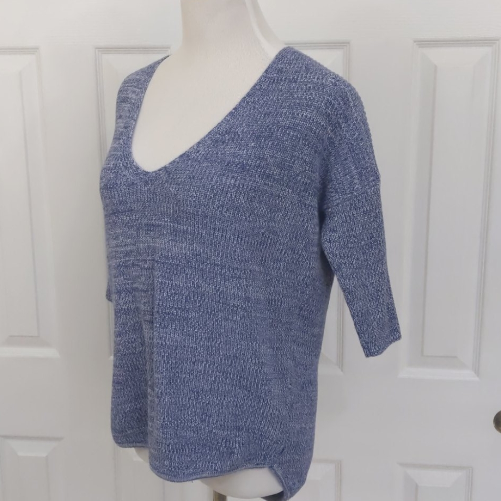 Express Heather Blue V-Neck Sweater Size Xs